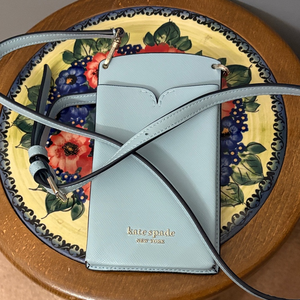 Kate Spade Sky Blue Crossbody phone bag - Picture 3 of 6